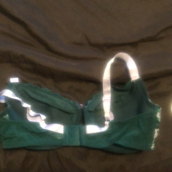 ADORE ME - EUC Bra (38DDD/F) - Picture 3 of 8